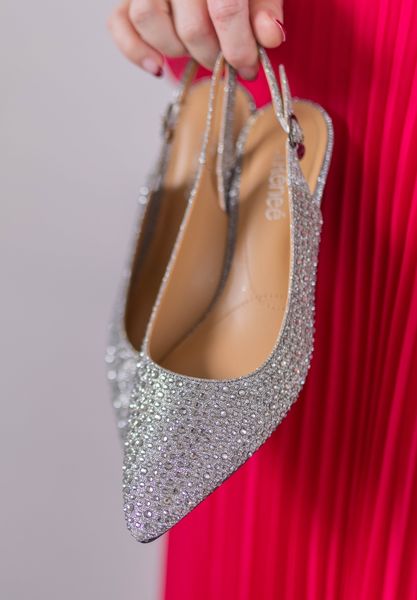 Lifestyle image of Ferryanne PEWTER GLITTER/RHINESTONES