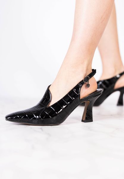 Lifestyle image of Prissy BLACK CROCO EMBOSSED