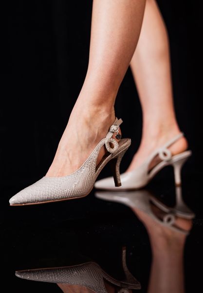 Lifestyle image of Tindra LT. GRAY SNAKE EMBOSSED