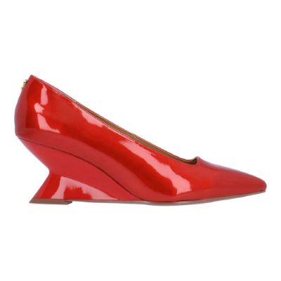 Right side view of Anisha RED PATENT