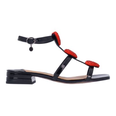 Right side view of Heartly BLACK PATENT/RED